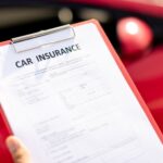 närbild på bilförsäkring