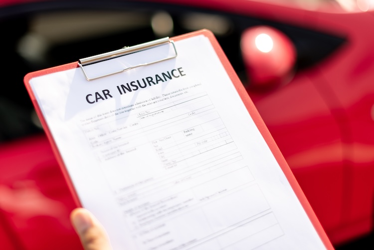 närbild på bilförsäkring